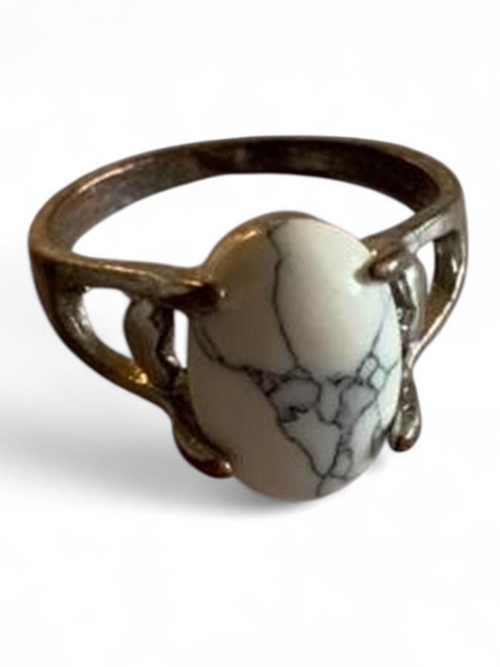 Vintage Howlite Ring